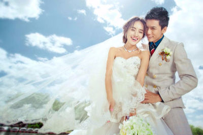 追寻爱的永恒印记 婚纱摄影下的‘婚纱’之美